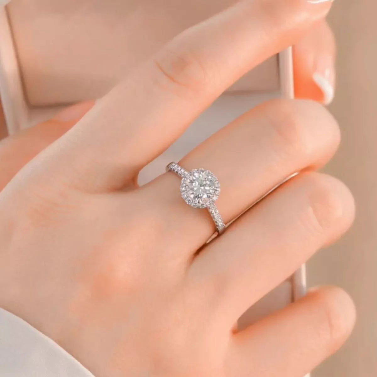 2 Carat Moissanite 925 Sterling Silver Ring Secondary image