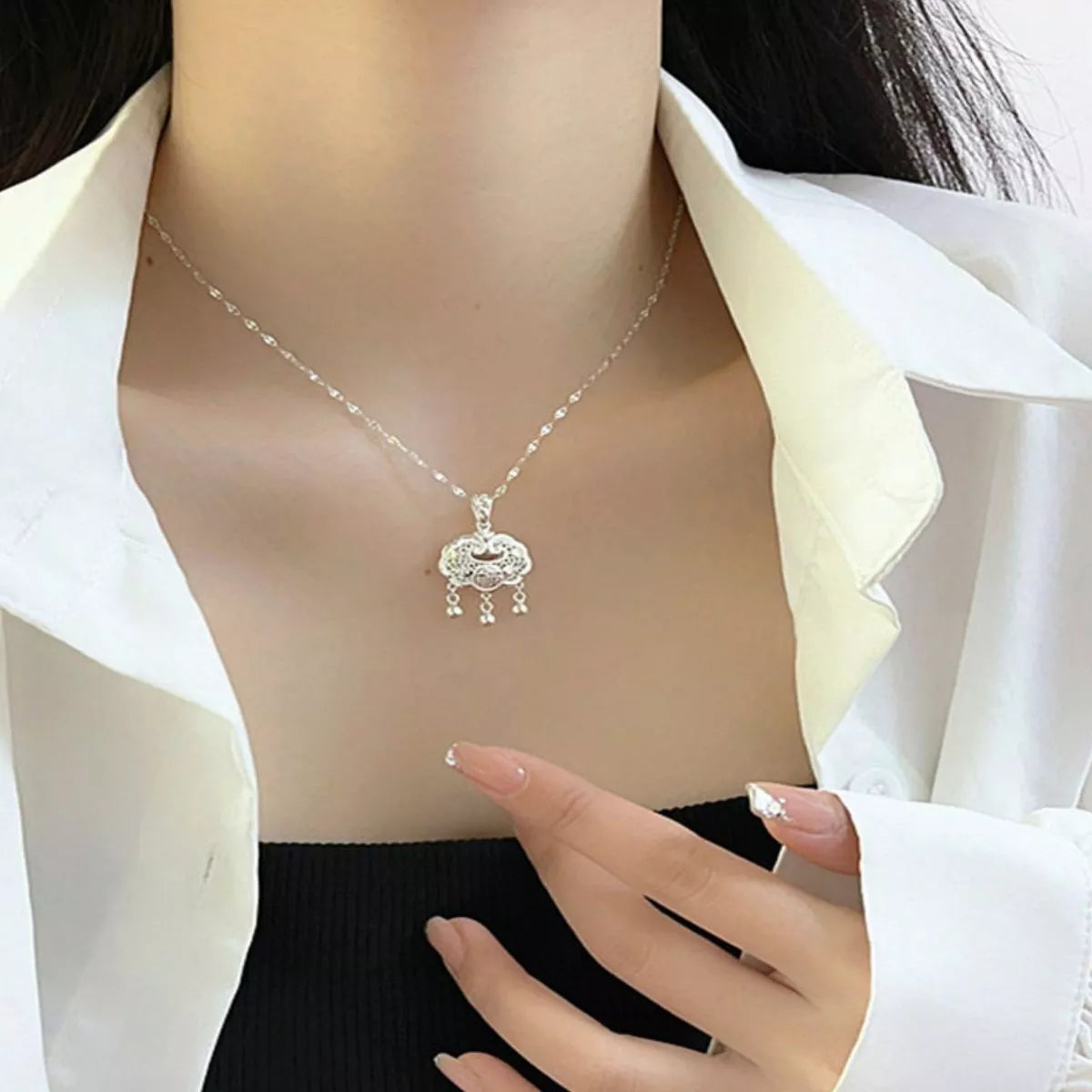 925 Sterling Silver Lock Pendant Necklace Secondary image