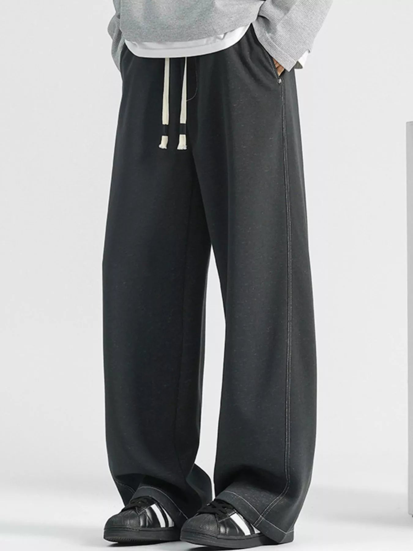 Men's Plus Size Loose Fit Drawstring Wide Leg Jeans Secondary image