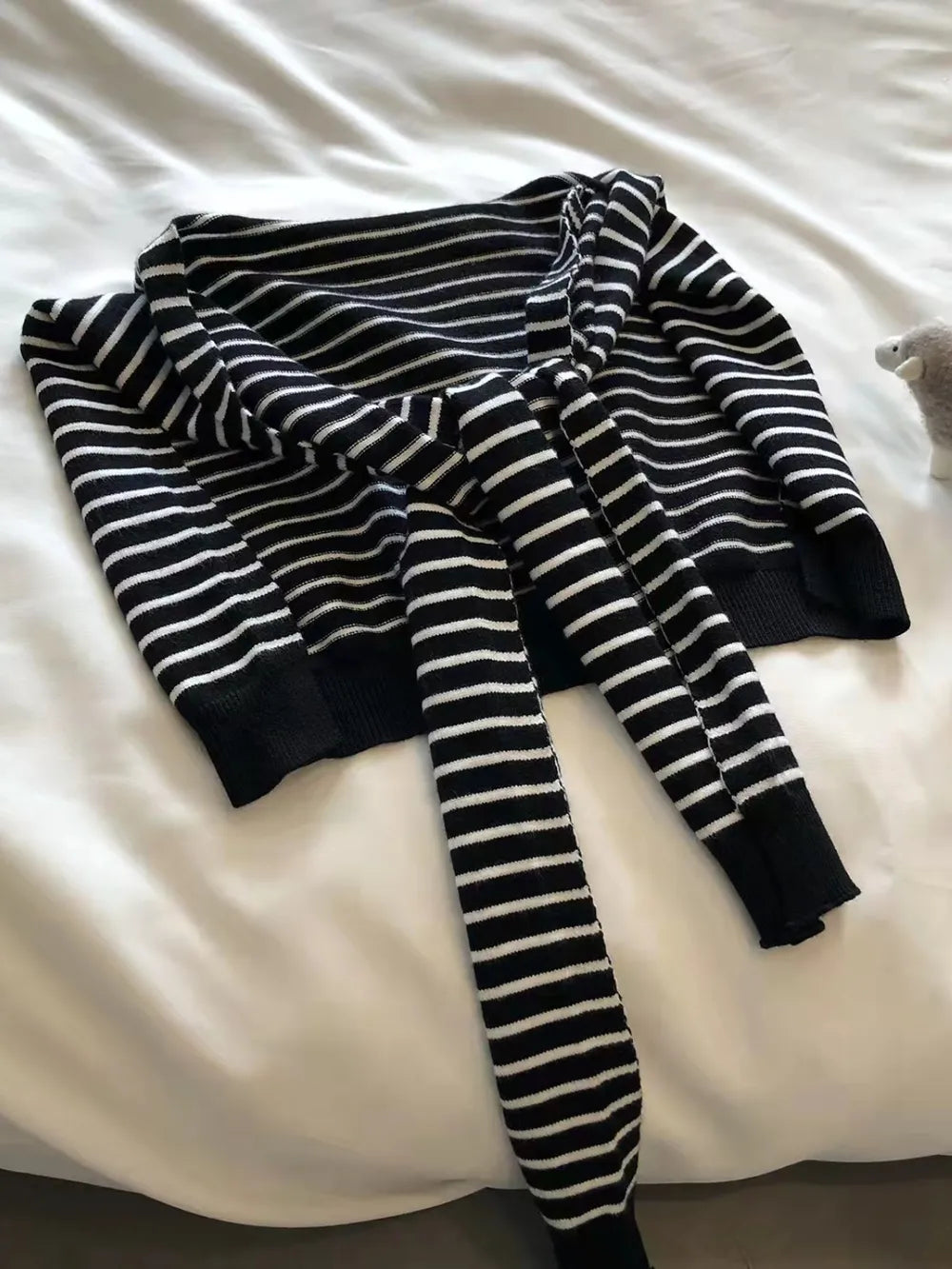 Striped Contrast Knit Wrap Secondary image