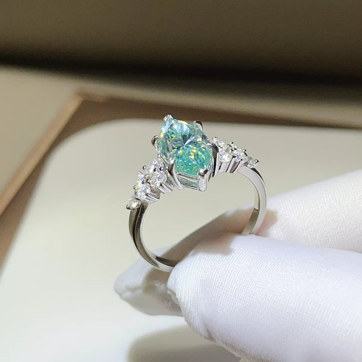 5 Carat 925 Sterling Silver Moissanite Ring Secondary image