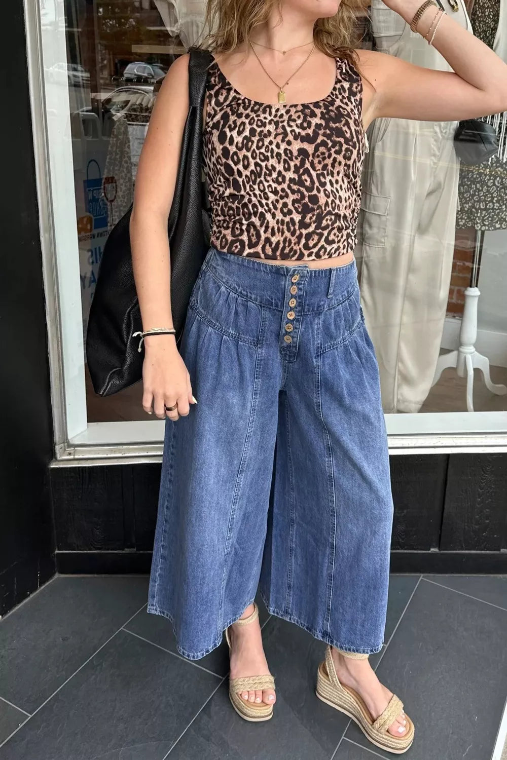 High-Waisted Wide Leg Button-Fly Jeans Secondary image