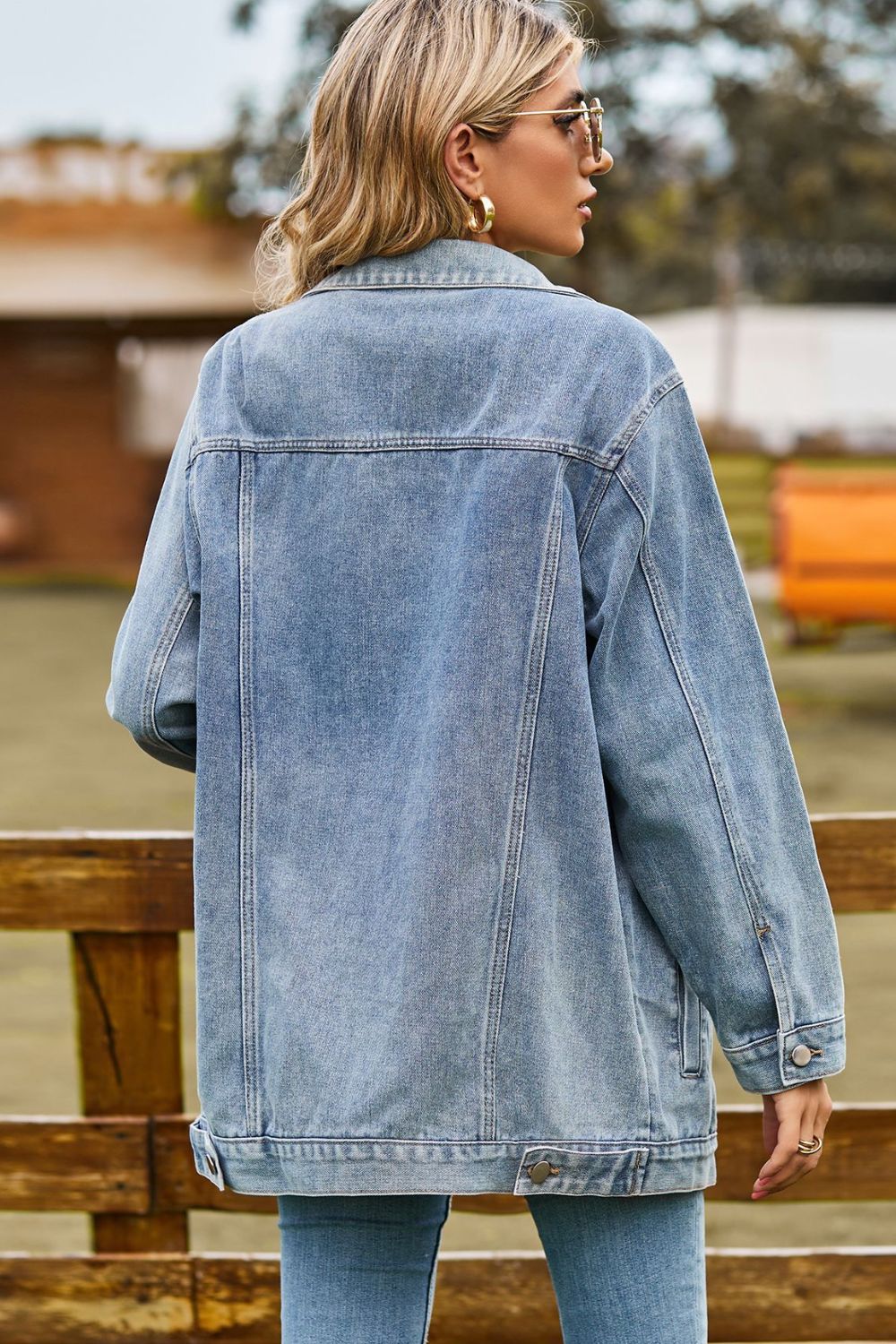 Buttoned Collared Neck Denim Jacket with Pockets Secondary image