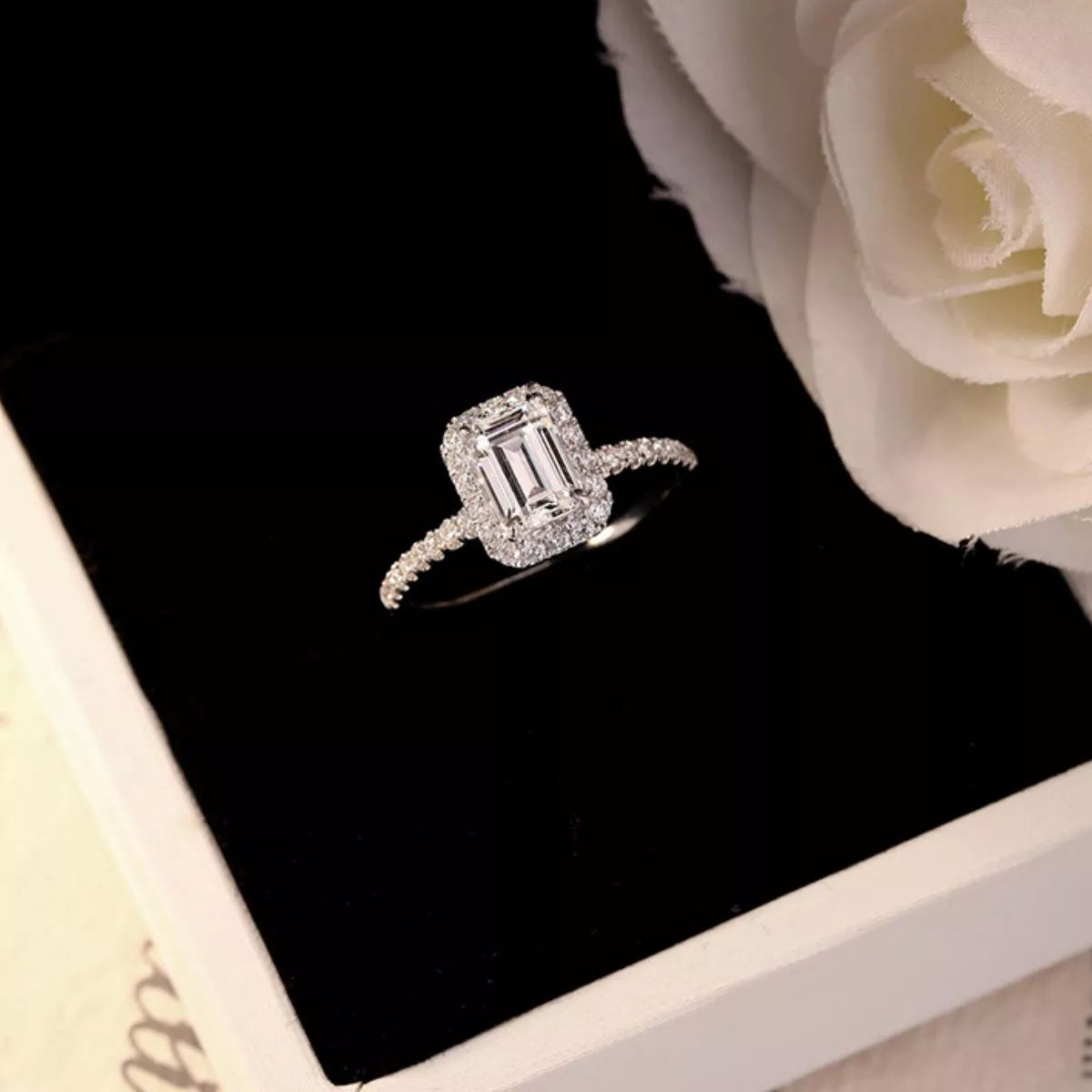 1 Carat Moissanite 925 Sterling Silver Ring Secondary image