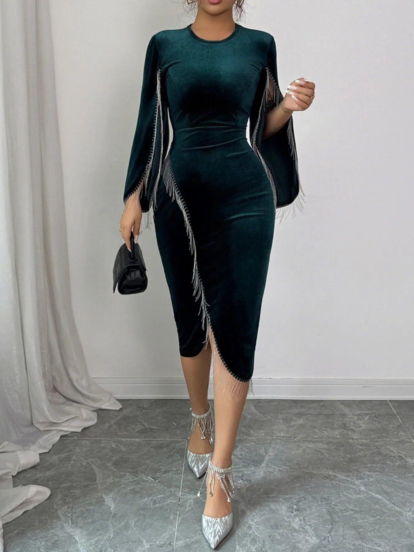 Round Neck Slit Sleeve Dress Secondary image