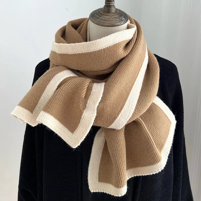 Contrast Trim Winter Scarf Secondary image