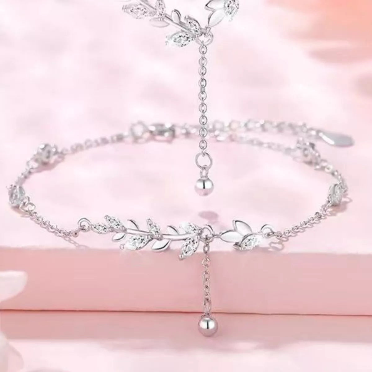 925 Sterling Silver Leaf Bracelet Secondary image
