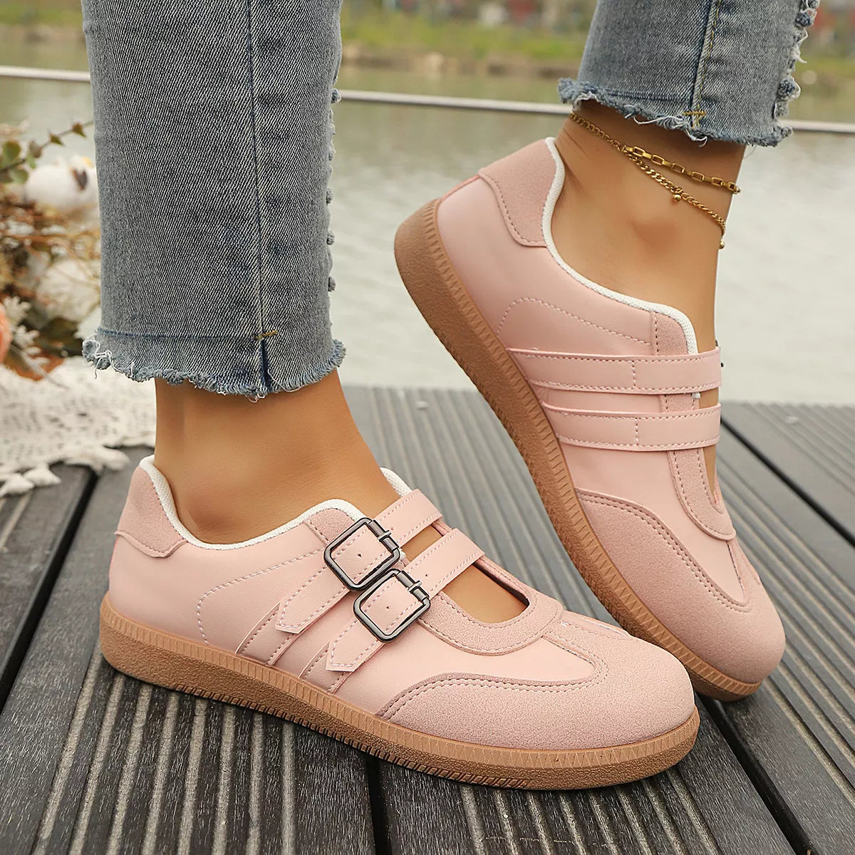 Buckle Strap Casual Sneakers Secondary image