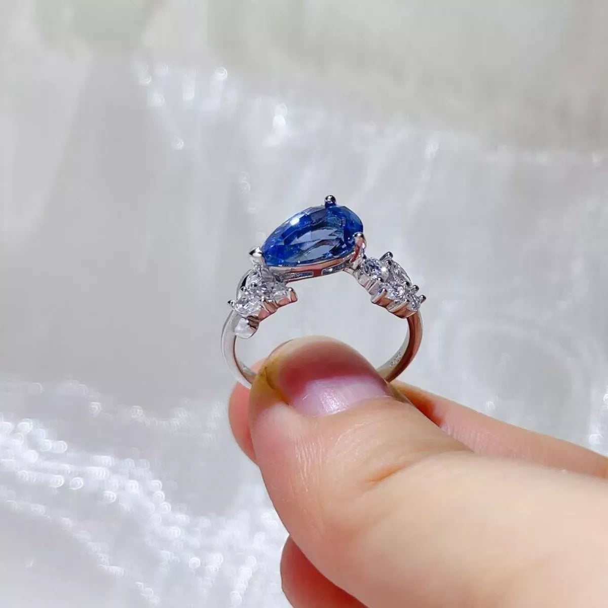 3 Carat Moissanite 925 Sterling Silver Ring Secondary image
