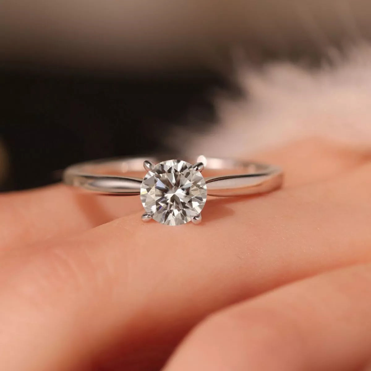 1 Carat 925 Sterling Silver Moissanite Ring Secondary image