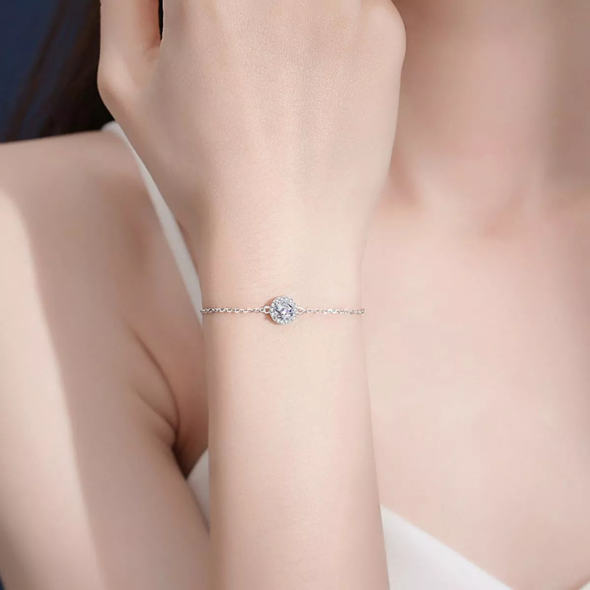 1 Carat 925 Sterling Silver Moissanite Bracelet Secondary image