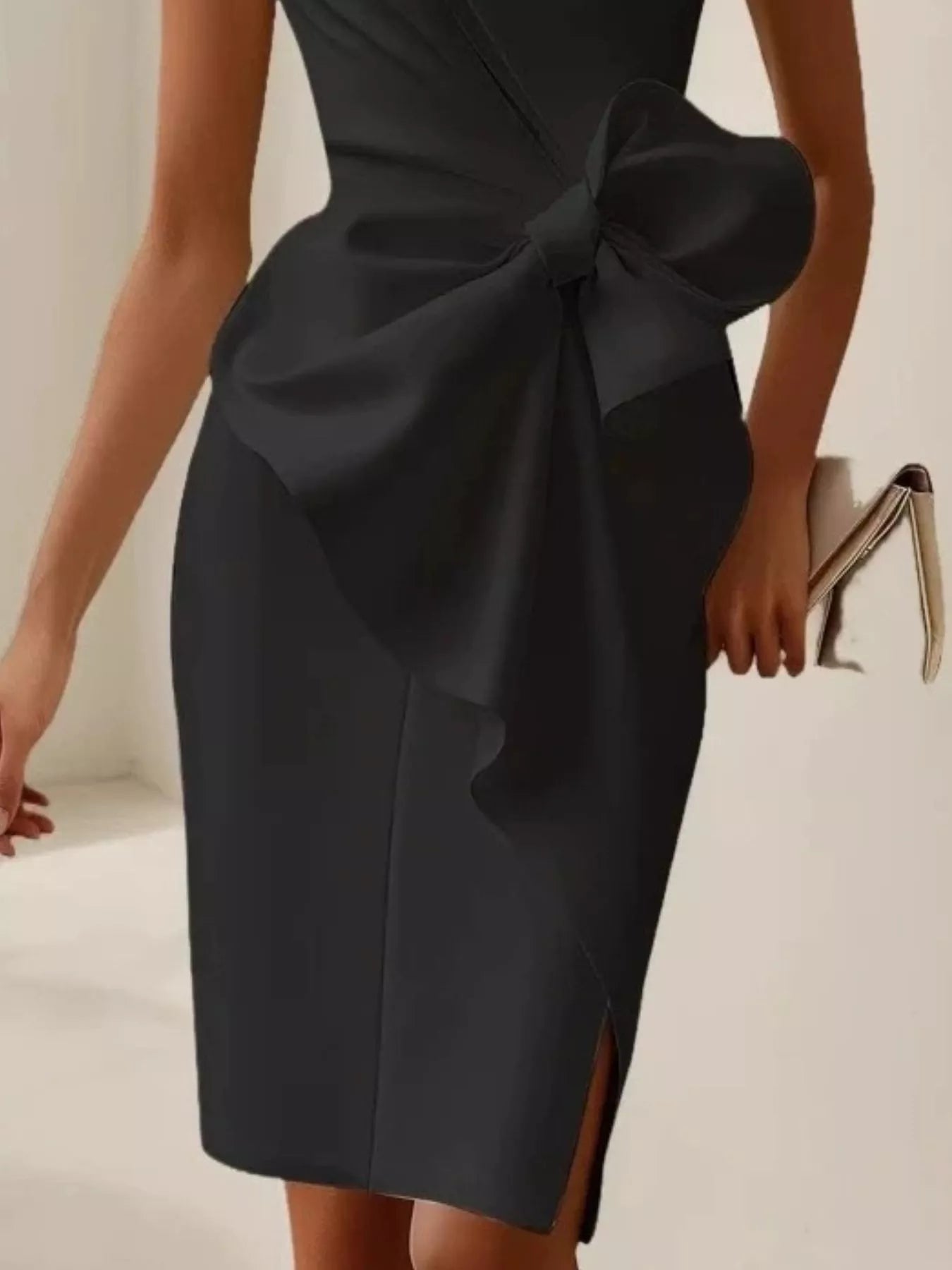 Bow Detail Sleeveless Dress Secondary image